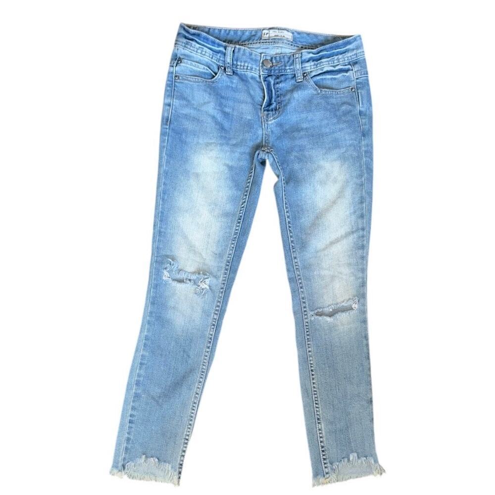 Free people distressed stone wash raw hem cropped jeans size 25 jeans